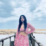 Mahima Makwana Instagram - ✨ Styled by @krishi1606 Location- @thelalitbekal Outfit- @suave_moda Imagery -@niravthakkarphotography Footwear- @londonrag_in The Lalit Resort & Spa Bekal