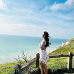 Mahima Makwana Instagram - ✨ Stylist- @suveera.swetesh.stylist MUA- @mannysamra_mua 📷 - @sezmin_salim Beachy Head