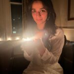 Mahima Makwana Instagram - Happy Diwali.✨ packup waali, london waali Diwali. Wishing ya’ll love and light. London, United Kingdom