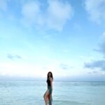 Mahima Makwana Instagram – 🌊 

@cocoonmaldives 
@thecocooncollection 
@goldcoastfilmsofficial 

.
.
.
Styled by – @krishi1606 
Wearing – @angelcroshet_swimwear Cocoon Maldives