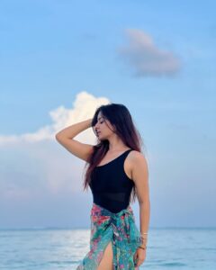 Mahima Makwana Instagram - 🌊 

@cocoonmaldives 
@thecocooncollection 
@goldcoastfilmsofficial 

.
.
.
Styled by - @krishi1606 
Wearing - @angelcroshet_swimwear