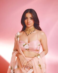 Mahima Makwana Instagram - 🌙✨
Wearing -  @picchika
Styled by-  @krishi1606
Photographer- @popmercy
MUA and Hairstylist - @sakbagasramua
Accessories - @priyaasijewelry
Managed by - @pooja_warad