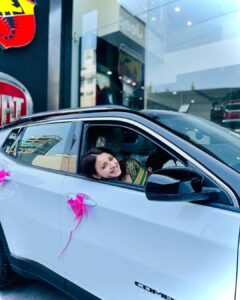 Mahima Makwana Instagram - They say, “Be so completely yourself that everyone else feels safe to be themselves, too." —
Start prioritising yourself a lil more than before, start taking yourself out on a date more often, start choosing yourself over others ✨
This Valentines, I gifted myself a little something, thought I’d share with y’all. 
Spread love, the world needs it more than ever. ♥️
