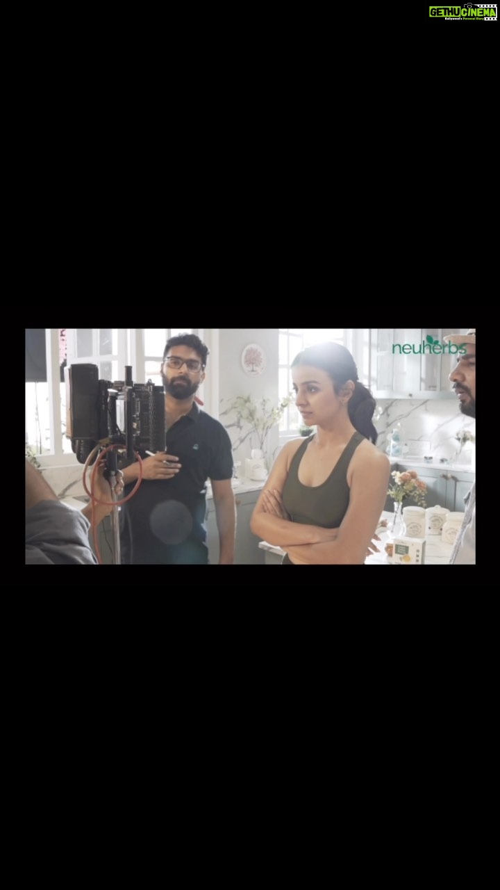 Mahima Makwana Instagram - Behind the scenes. @neuherbs @whitepigeonfilms diljeet_bhatt @shah.dev.22 @richashriyan @bharatlimba.hmu