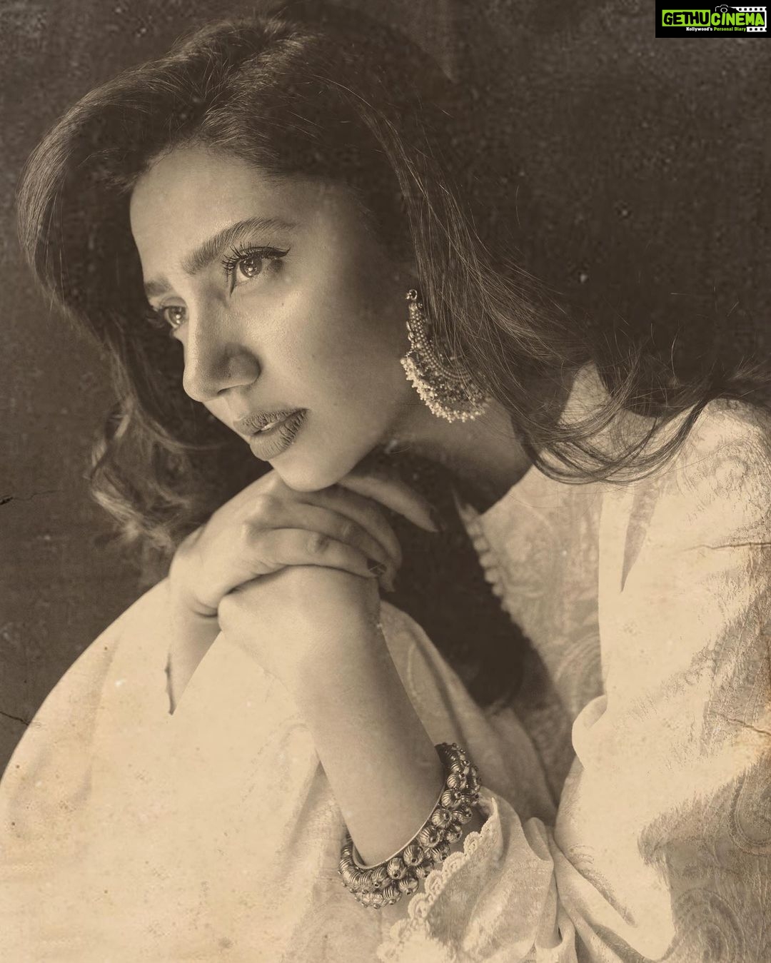 Mahira Khan Instagram - Na kabhi khatam ho ulfat ka safar 🌒