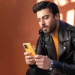 Mahira Khan Instagram - Glad to join @OPPOPakistan Family together with you. We are both in love with the new #OPPOF21Pro. The #FantasticSelfie master will hit the town on April 11th. Stay tuned with us & explore #FantasticStyle! P.S this ain’t an April fools joke.. we be comin’ ♥️🤍