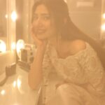 Mahira Khan Instagram - These are Ama’s favourite pictures. She likes it when I smile with all my teeth😁 #quaideazamzindabadpromotions
