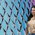 Mahira Khan Instagram - You all have to have to visit the Pakistan Pavilion and discover #PakistanTheHiddenTreasure 🇵🇰♥️😍 Great work by the entire team: @Govermentofpakistan @Moib_official @Emerging.official @Pepsicopakistan @Expo2020dubai @Rashiranastudio @Noorjehanbilgrami @azadjami @Saifsamijo @Umarriazfoto @Rohailhyattofficial @Jawadsharifilms @mfetto @afrozable #MahirahKhan #PakistanExpo2020 #PakistanTheHiddenTreasure #PakistanPavilion #Expo2020Dubai #InWithForPakistan #PepsicoPakistan #expo2020 #expo2020dubaiuae