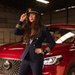 Mahira Khan Instagram - #FromAmazingtoEpic #MGPakistan 👩‍✈️ @mgmotorpakistan 📸 @shahbazshaziofficial Hair and Make up artist @omayrwaqar Styling @sohahsheikh @seharhaji