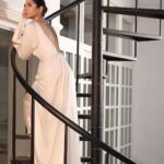 Mahira Khan Instagram - 𝑷𝒖𝒓𝒆 𝑳𝒐𝒗𝒆 ❤︎ @jamshadys ♥️💋 @feehajamshedofficial @omayrwaqar @javerijewelleryco @shahbazshaziofficial