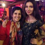 Mahira Khan Instagram - Meray dil ka tukraa.. my whole heart, What do I say that I haven’t said before? What do I write that you don’t know already? You know it all. But have I ever told you this before - Tum meri har dua mein shaamil ho… dosti nahi yeh Ishq hai. 🤍 Happy birthday my favorite, my one and my only Insia.. @insiafaisal I love you.. till the end of time and beyond. Yours, Always 💋♥️