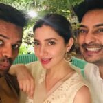 Mahira Khan Instagram - People always ask me why I post so many photos of my team, particularly my make up artists. Most of the time I don’t know how to answer that 💁🏻‍♀️ Today as I write a post for Adnan, I thought I’d share this with all of you - Adnan was an asst. makeup artist at Nabilas when I was a VJ at MTV. We were all sent to Nabilas for a makeover, I wasn’t ready to get anything done so I was assigned to Adnan. We sat there literally twiddling our thumbs. I remember laughing at everything he said. This was 2006/7. 15 years later and he is still my make up artist- well to the world at least. For me, he is so much more than that. He’s my friend, my brother, my keeper of secrets.. he knows when I’m upset and knows how to make me smile. He has seen me cry sneakily on set and held my hand through it. I have held him in my arms when he has broken down. We have laughed, cried, danced all night, ate like crazy, travelled the world... all of it.. together.. he is my family. I am so grateful to my job and the universe for surrounding me with people I love so much. Alhumdulillah. So to answer the question.. is quite simple - I am, because of them. Belated happy birthday my Adnan, my dil ka tukraaa 🤍 @adnanansariofficial 𝐿𝑜𝑣𝑒 𝑦𝑜𝑢 𝑎𝑙𝑤𝑎𝑦𝑠 𝑎𝑛𝑑 𝑓𝑜𝑟𝑒𝑣𝑒𝑟 🤍 P.S sorry for the longish note, counting my blessings. Also Ramzan Mubarak to all ✨🌸🙏🏼