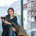 Mahira Khan Instagram - 🍃 @republicwomenswear @shayank.sherwani @anamfarooqkhan_makeup @nidakhan.hairstylist @centaur.one @amnashariff.jewelry