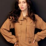 Mahira Khan Instagram - Back to basics 💅 @teejays_official @feehajamshedofficial @iambabarzaheer #thelegendofmaulajatt