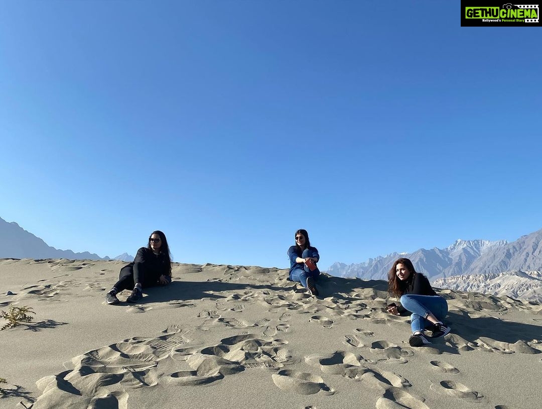 Mahira Khan Instagram - I miss the mountains.. I miss the feeling of being amongst these beautiful giants - most alive and insanely grateful. No words can really describe that feeling.. just, that I miss it. Can’t wait to go back.. until next time x P.S miss the company just as much. I adore adore you girls @nidaykhan @anamfkhan @seherhafeez 💘 Cold Desert, Skardu