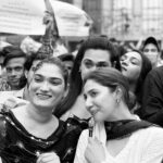 Mahira Khan Instagram - We demand a secure nation for all women!! At home, on the streets, at work, alone, not alone, with kids, without kids, in a skirt or in a burkha. Where ever she may be, whoever she may be - we demand basic rights of safety🙏🏼 Proud of my industry for coming together for this cause - United we are stronger, our voices are more powerful and impactful🇵🇰🤍♥️ 📸 @mystapaki Karachi Press Club
