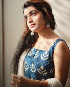 Manasa Radhakrishnan Instagram - PC @yadu_krishnna