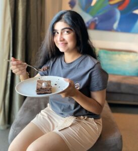Manasa Radhakrishnan Instagram - Yayy!! It’s almost weekend 🤪😂