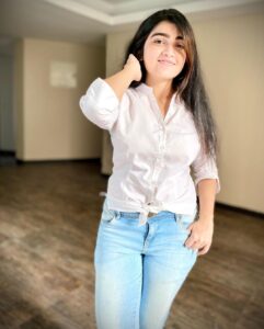 Manasa Radhakrishnan Instagram - 🤓♥️