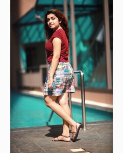 Manasa Radhakrishnan Instagram - 😀😀😀😀
PC @yadu_krishnna