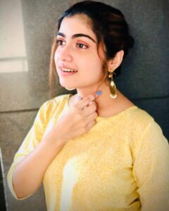 Manasa Radhakrishnan Instagram - Real candids + Fake candids 
😜🤪