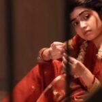 Manasa Radhakrishnan Instagram - Sengalam is now streaming on ZEE5. 😍 @kalaiyarasananbu @vanibhojan_ @srprabhakarandir @vetrivelmahendran_dop @editorvdonbosco @dharankumar_c @shali_nivekas @abineshelangovan @irfanmalikz @premkumaractor @vijichandrasekhar @sharathlohithaswa @dirbucks @velaramamoorthy @actormuthukumar @actordanielanniepope #Pawan @pooja_vaidyanath @laguparan #Sengalam #SengalamOnZEE5 #ZEE5Tamil #ZEE5