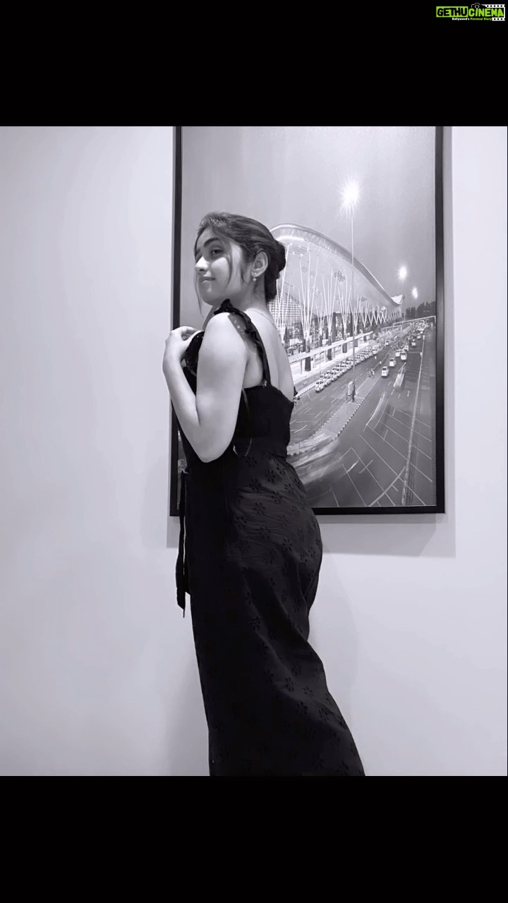 Manasa Radhakrishnan Instagram - Allllllllll abouttttttttt 2022!!! ♥️😍 Thanks a lot to everyone who made this year memorable ♥️ All myyyy love! ♥️♥️♥️