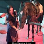 Manimegalai Instagram - Debut Movie ku Wish panni Horse ku biscuit kudukumbodhu edutha video 😜 Outfit : @rihanadesigner 💛 #ponniyinselvan #ps1 #reels #horse #Manimegalai