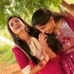 Manimegalai Instagram - Happy Diwali 🎉🎉 Wishes to all of you From all of us 💛🥰 Happy pictures from Our diwali celebration at HM Land 🕺 #happydiwali