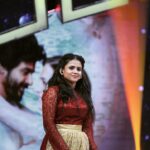 Manimegalai Instagram - Happy Diwaliiii Chottiiiii’s 🎉🎉 Have a fun time watching Super Fun Diwali Spcl Show with @sivakarthikeyan & #prince Movie team - “ Namma Veetu Prince” on @vijaytelevision at 3:30 PM tomo 🎉 Director : @duraiadams EP : @surendarvr #diwali #AnchorManimegalai #sivakarthikeyan #vijaytelevision