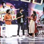 Manimegalai Instagram - Happy Diwaliiii Chottiiiii’s 🎉🎉 Have a fun time watching Super Fun Diwali Spcl Show with @sivakarthikeyan & #prince Movie team - “ Namma Veetu Prince” on @vijaytelevision at 3:30 PM tomo 🎉 Director : @duraiadams EP : @surendarvr #diwali #AnchorManimegalai #sivakarthikeyan #vijaytelevision