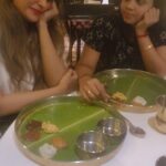 Manimegalai Instagram - Totally love being with her @iammanimegalai😍 .A true friend who guides me in every possible thing with so much genuinity😘 Thank u God for brimgong so many beautiful souls into my life! #food #live #life #friendshipgoals #friendsforlife #love #friendship #loveforfood #icecream #dessert #meals #sapadu #foodie #laugh #joy #spreadpositivity #goodvibes #lovelypeople #instagood #reelsinstagram #insta #reelsindia #reels #instalike #instagram #instafood #instamood