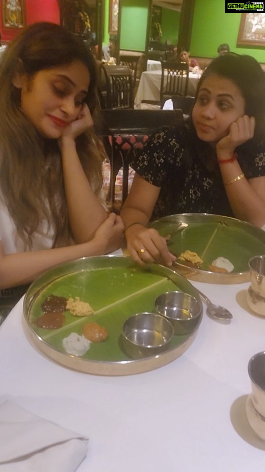 Manimegalai Instagram - Totally love being with her @iammanimegalai😍 .A true friend who guides me in every possible thing with so much genuinity😘 Thank u God for brimgong so many beautiful souls into my life! #food #live #life #friendshipgoals #friendsforlife #love #friendship #loveforfood #icecream #dessert #meals #sapadu #foodie #laugh #joy #spreadpositivity #goodvibes #lovelypeople #instagood #reelsinstagram #insta #reelsindia #reels #instalike #instagram #instafood #instamood