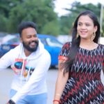 Manimegalai Instagram - This song s sooooo Blissful 💛 Recent favo 😍 #Theethiriyaai #Brahmastra @sonymusic_south VC : @dhanush__photography #love #HussainManimegalai #ranbirkapoor