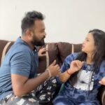 Manimegalai Instagram - Intha weekend plan sorted with Hussain! Ennanu neengale paarunga 😄 #SuzhalOnPrime Streaming now on @primevideoin