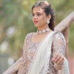 Manimegalai Instagram - Thought it would be a gethu walk with Neelambari BGM🔥 But ennoda kozhandha face ku set aagala 😜 VC : @dhanush__photography Jewells : @new_ideas_fashions #Manimegalai #reels #reelsindia #primereels