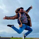 Manimegalai Instagram - Flying to 2023 with Sooo much Excitement 😹🥰🇬🇧 & Thank you 2022 for beautiful moments & life lessons 😎 Also tnx to all my Chottiiiii’s who made this year spcl for me as always 😘 #london #HussainManimegalai #londondiaries Stonehedge, England
