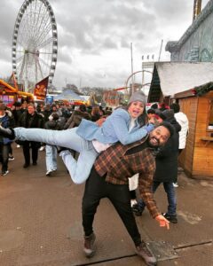Manimegalai Instagram - Wonderful Moments from Winter Wonderland 🇬🇧🎢🎡 
@mehussain_7 

#HussainManimegalai #londondiaries #travel #winterwonderland #hydeparklondon #themepark