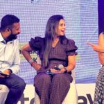 Manimegalai Instagram - MBA PPT days lighta mind la vandhutu poguthu 😹 Absolute honour to be a part of #MetaCreatorDay today as a speaker 🙌 Shared my thoughts on how to build engaged Community on @instagram 😎 Thank you @meta @metaindia @ravoofa.h.k Mam for Inviting 💛 #meta #manimegalai #reels The Leela Palace Chennai