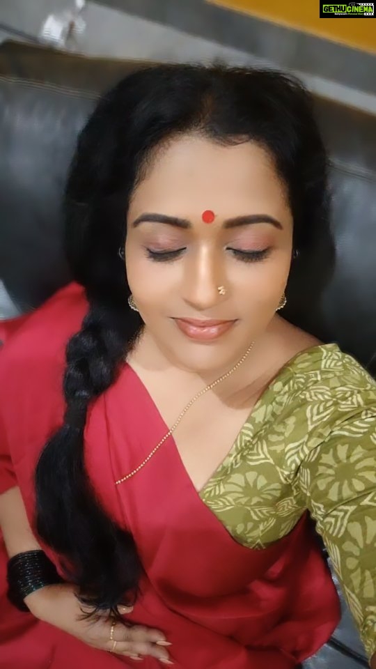 Manju Pathrose - 14.5K Likes - Chumma paranjatha..enik ellarum venam 🥰🥰