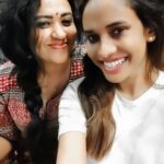 Manju Pathrose Instagram – With my cutie Sruthy kutti @sruthy_sithara__