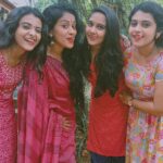 Manju Pathrose Instagram - Aliyans fam❣️ Video with my muthmanis @__reshma__r__nair__ @as__akshaya____ @greeshmaa_ramesh_ Videography @_smitha__anil_ #video #new #reelsvideo #newone❤️ #tamilsong #eveningvibes #