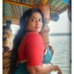 Manju Pathrose Instagram - Unexpected clicks...marshoo island wibes...💖💖💖💖 @marshooisland