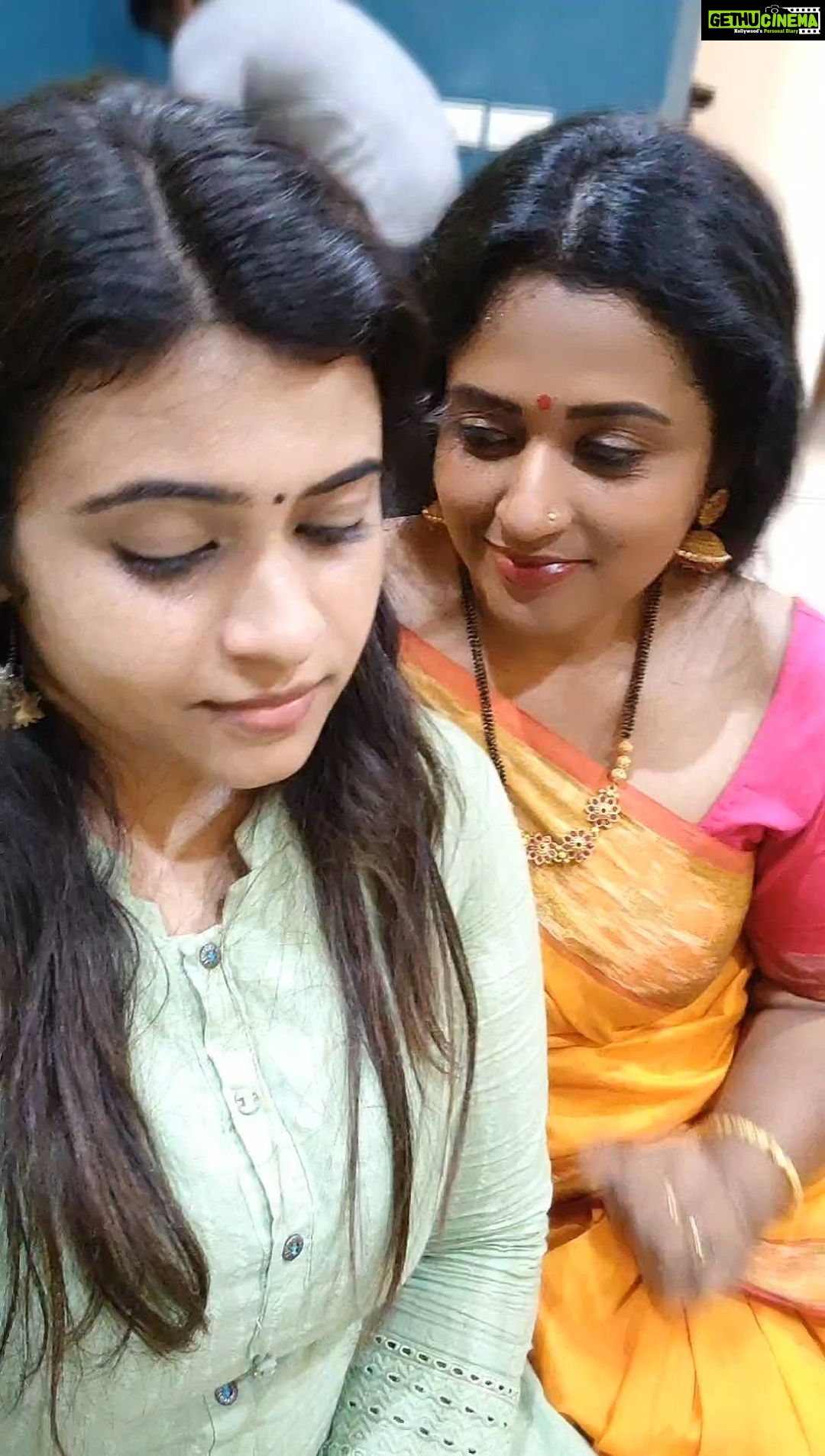 Manju Pathrose Instagram - With my chakkara..love you so much ❤️❤️❤️ @__reshma__r__nair__