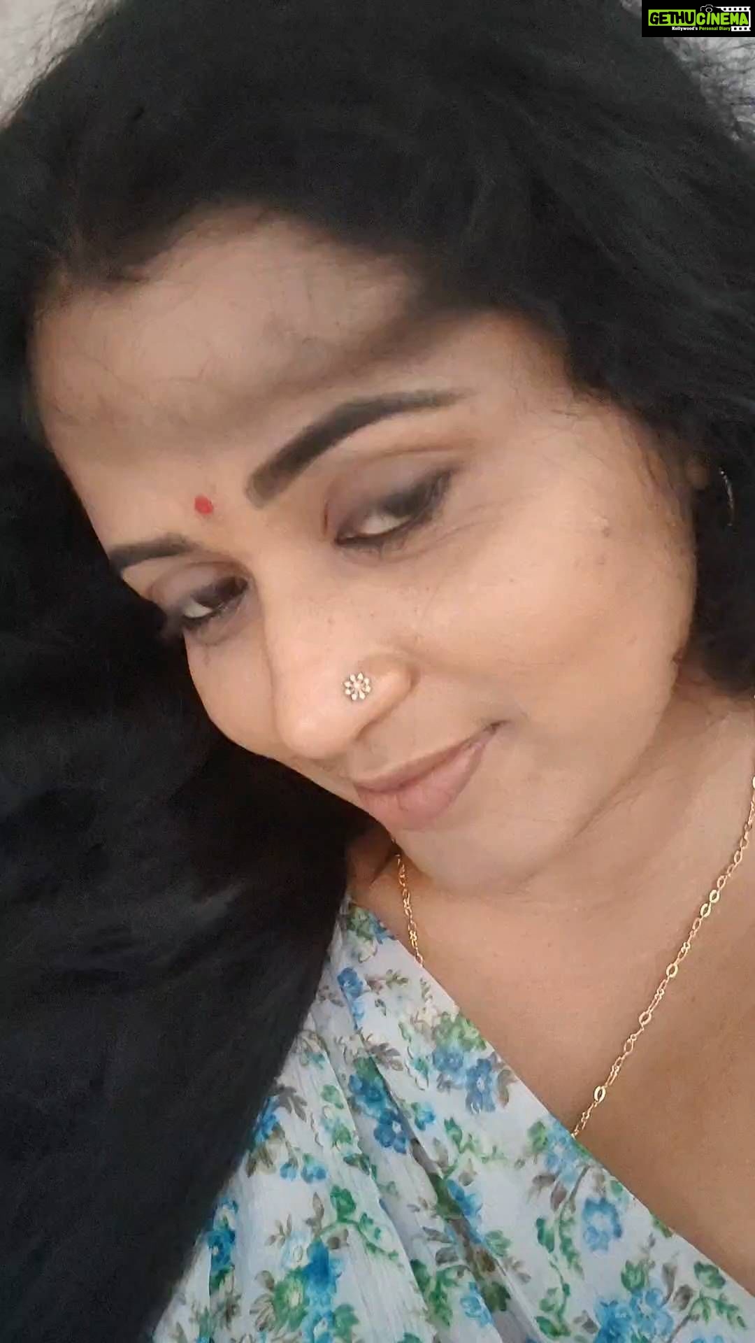 Manju Pathrose - 6.9K Likes - Mookkuthi ishtam...🥰🥰🥰🥰