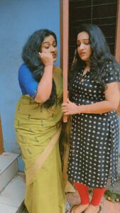 Manju Pathrose Instagram - Sneham konda🥲
Vd:@as__akshaya____
