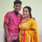 Manju Pathrose Instagram - അമ്മേടെ കുഞ്ഞിന് പിറന്നാൾ ആശംസകൾ.... ഓരോ പിറന്നാളു കൾ പിന്നിട്ട് നീ ഇപ്പൊൾ വലിയ ആളായി... സങ്കടം വരുമ്പോൾ എന്താടോ എന്ന് ചോദിച്ച് അമ്മയെ ചേർത്ത് പിടിക്കാൻ പാകത്തിന് വലിയ ആൾ.. എന്നാലും അമ്മക്ക് നീ എന്നും ആ പൊടി കുഞ്ഞാണ്... എൻ്റെ കുഞ്ഞിന് എല്ലാ നന്മകളും നേരുന്നു...എല്ലാവരുടെയും പ്രാർഥന എൻ്റെ മോന് ഉണ്ടാകണം...