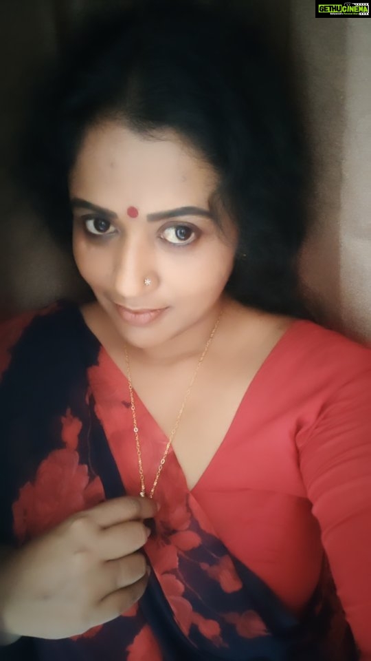 Manju Pathrose Instagram - Kavithai kottuthe un kankalil....💕💕💕