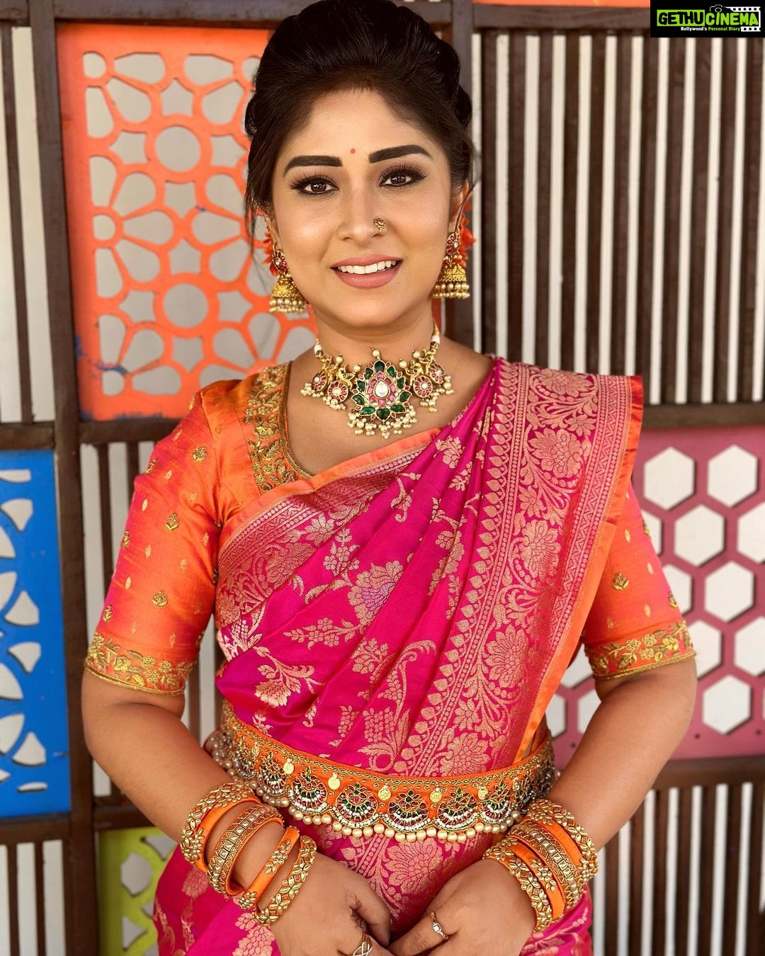 Manjula Paritala Instagram - #happykanuma🐓