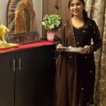 Manjula Paritala Instagram - #all abt Sankranthi #sankrantispecial #sankranthisambaralu #ethnicwear #velvetdress #maggamwork #velvetdress @wardrobe.talks
